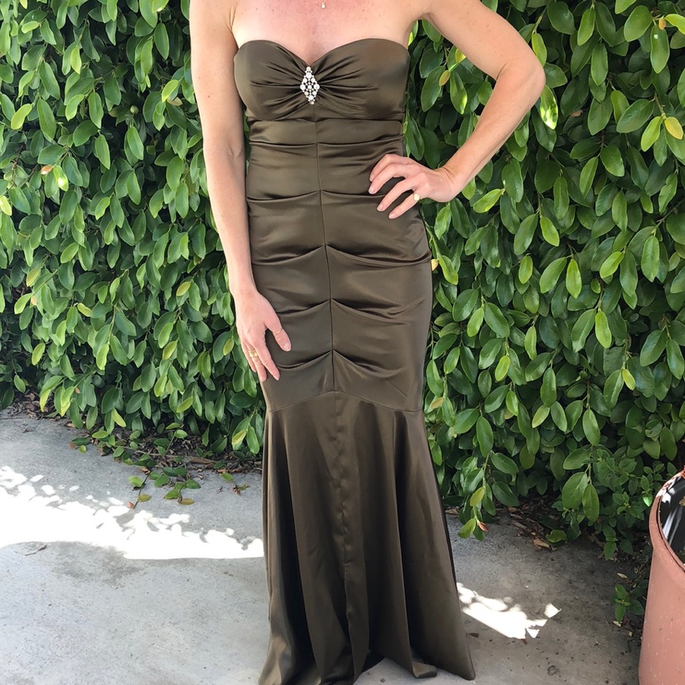 Green mermaid prom dress